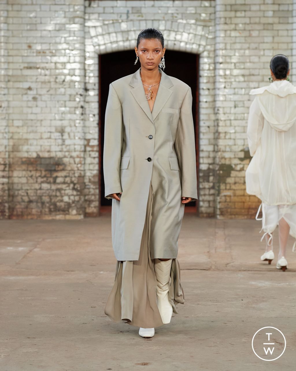 Fashion Week London Spring/Summer 2025 look 8 de la collection Qasimi menswear