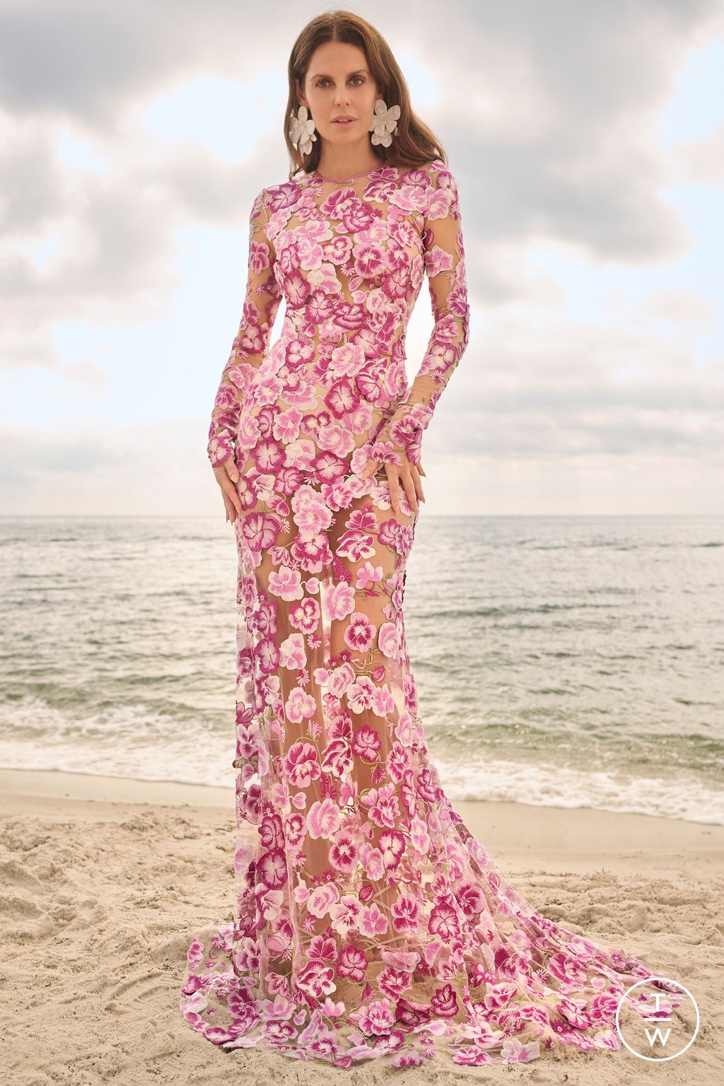 Fashion Week New York Resort 2024 look 24 from the Naeem Khan collection womenswear