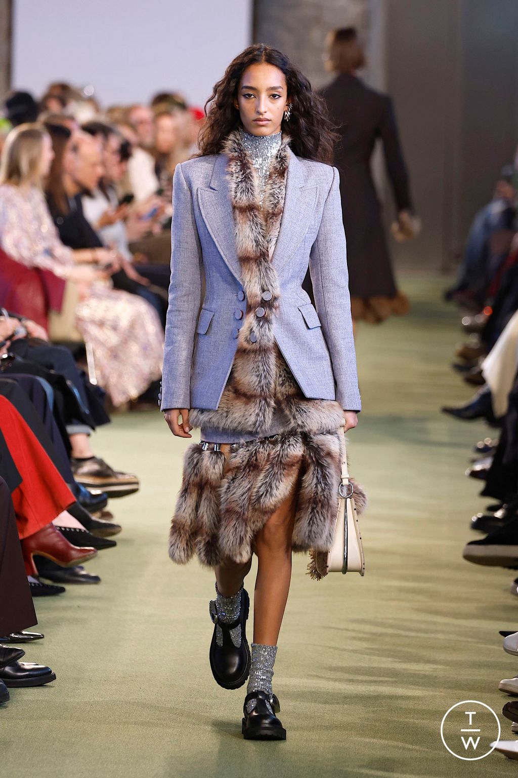 Fashion Week Paris Fall/Winter 2025 look 4 from the Rabanne collection womenswear