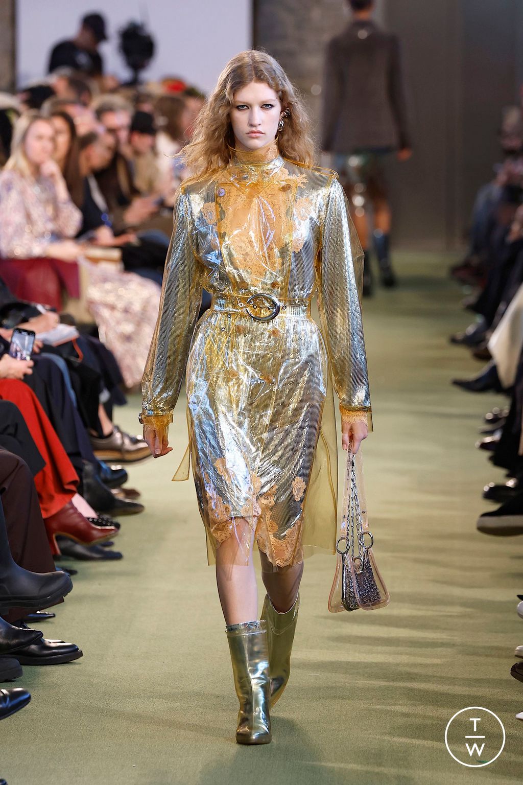 Fashion Week Paris Fall/Winter 2025 look 30 from the Rabanne collection womenswear