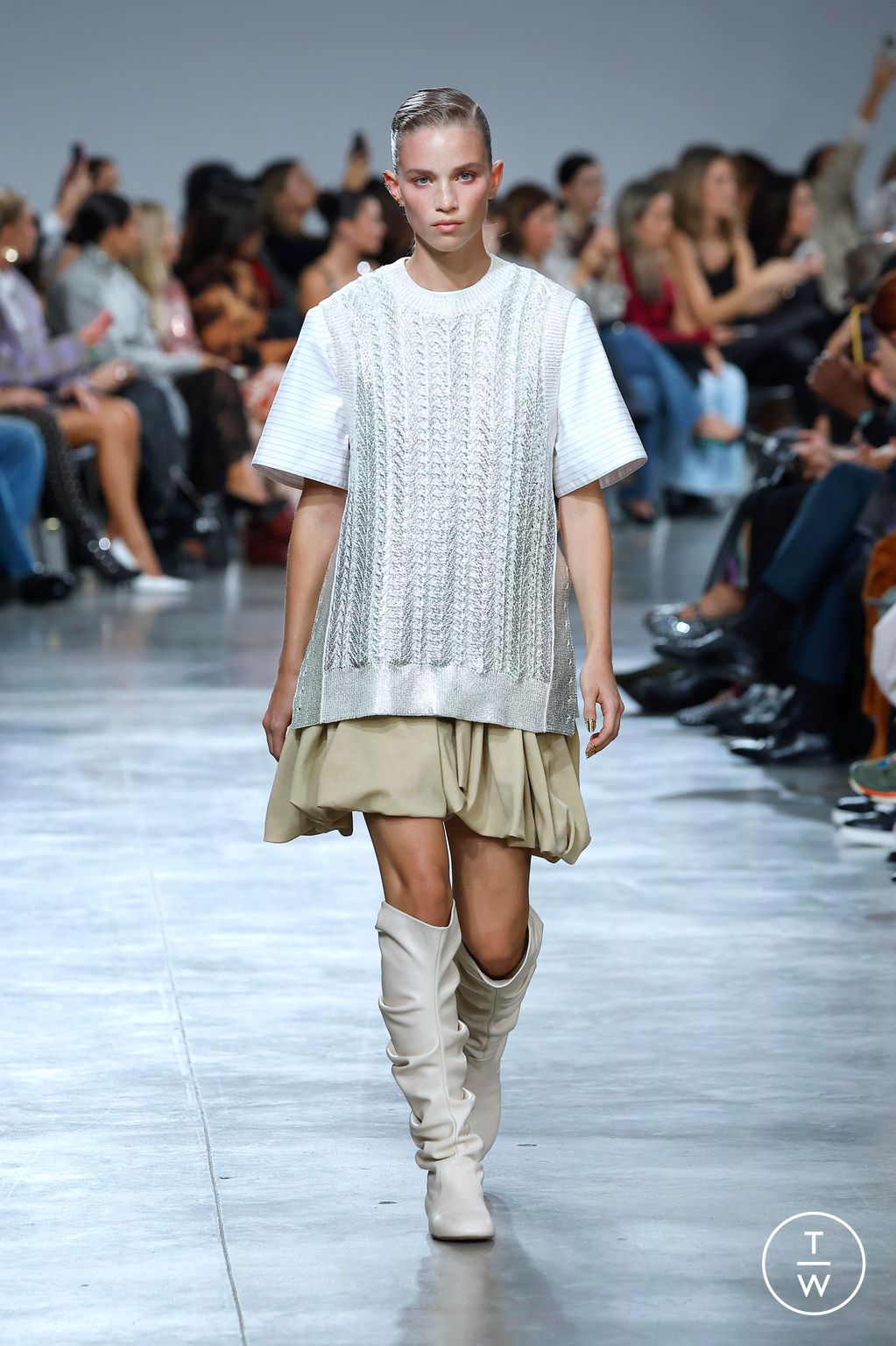 Fashion Week Paris Spring/Summer 2025 look 14 from the Rabanne collection womenswear