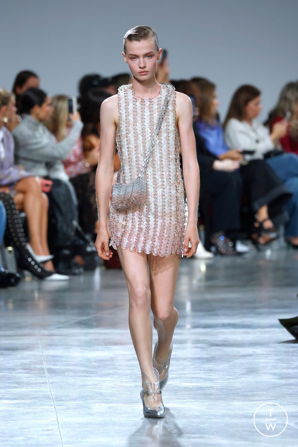 Fashion Week Paris Spring/Summer 2025 look 16 from the Rabanne collection womenswear