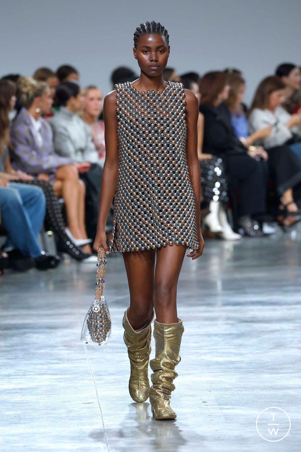 Fashion Week Paris Spring/Summer 2025 look 19 from the Rabanne collection womenswear