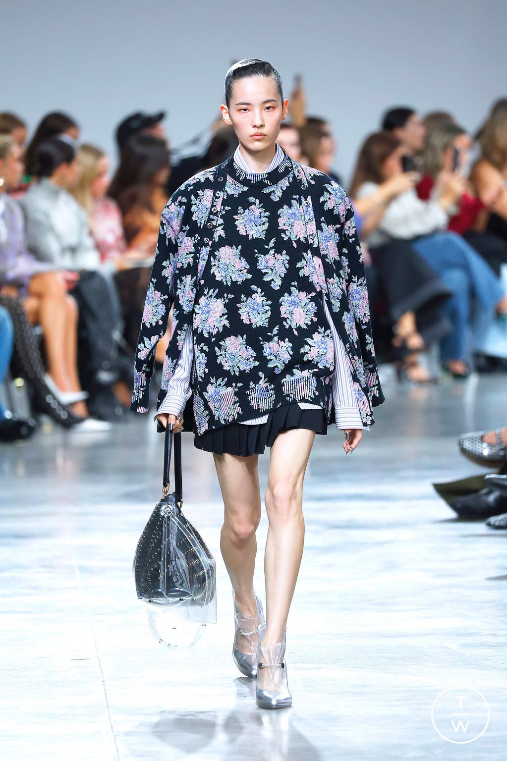 Fashion Week Paris Spring-Summer 2025 look 20 from the Rabanne collection womenswear