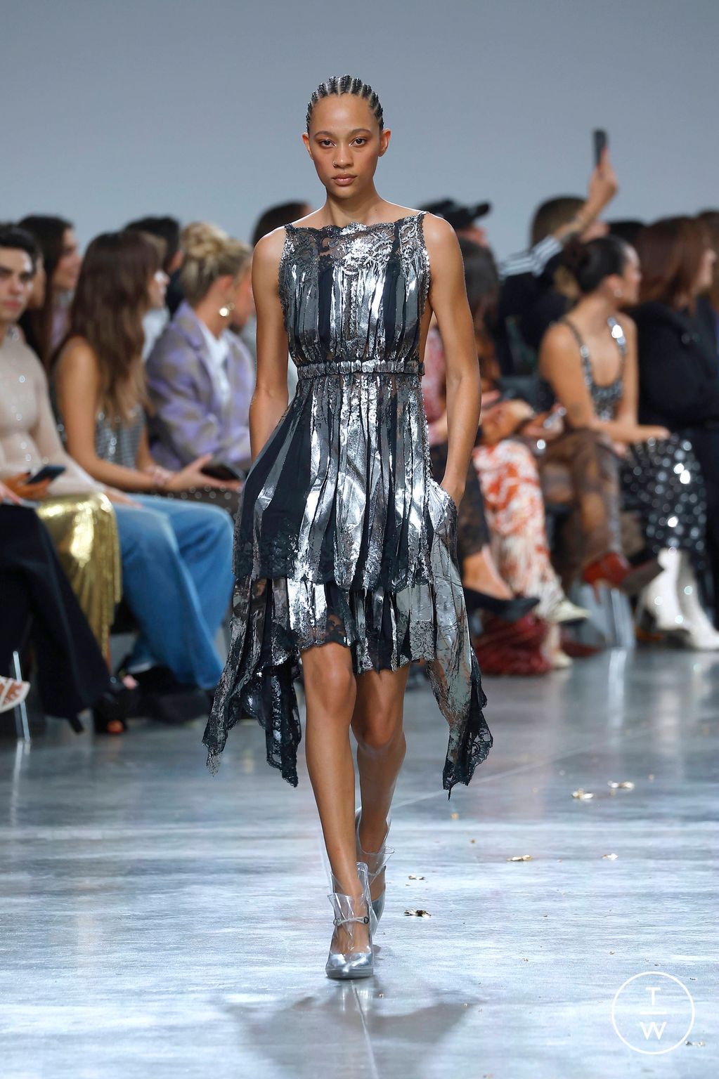 Fashion Week Paris Spring/Summer 2025 look 23 from the Rabanne collection womenswear