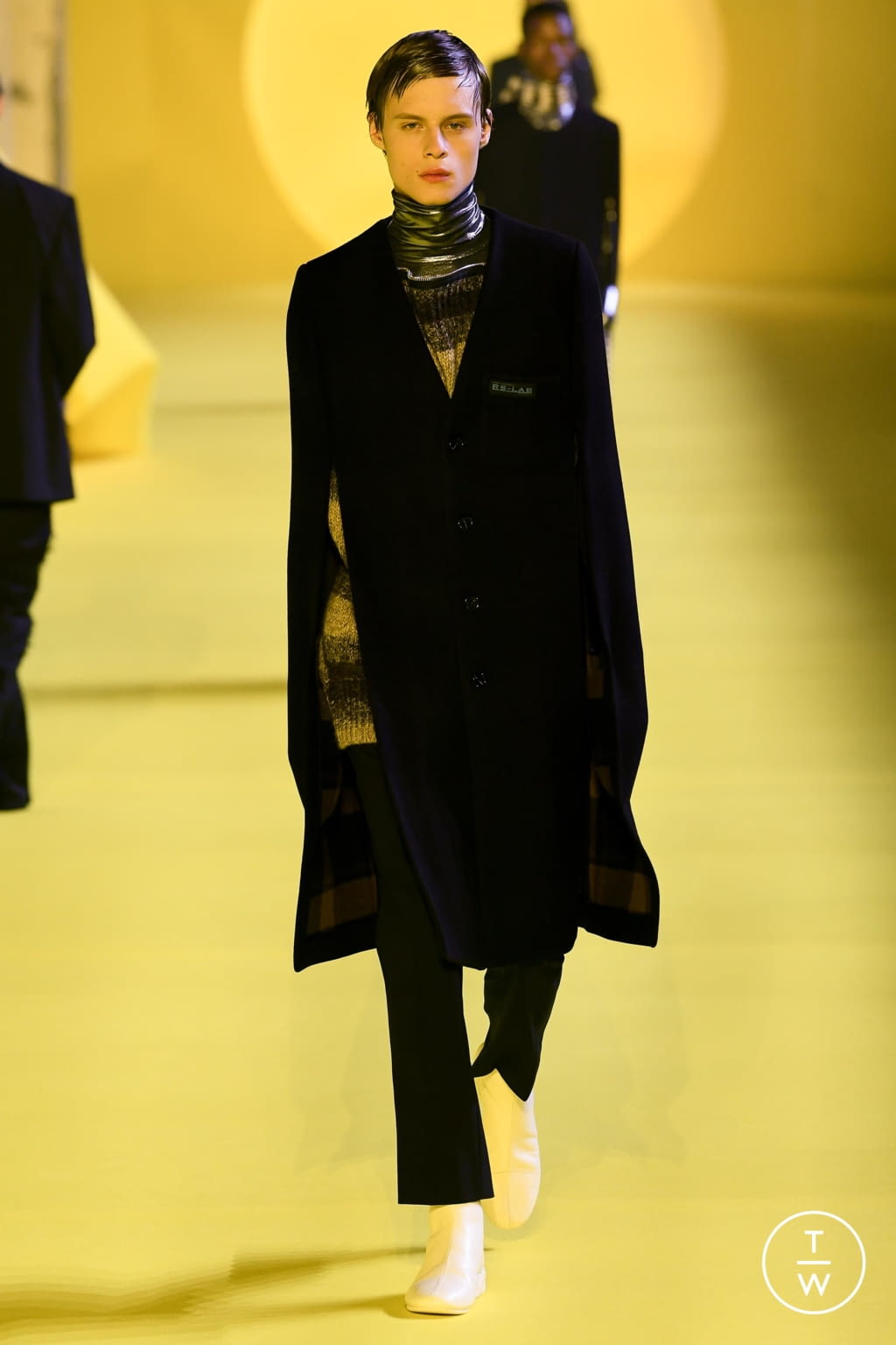 Fashion Week Paris Fall/Winter 2020 look 3 de la collection Raf Simons menswear