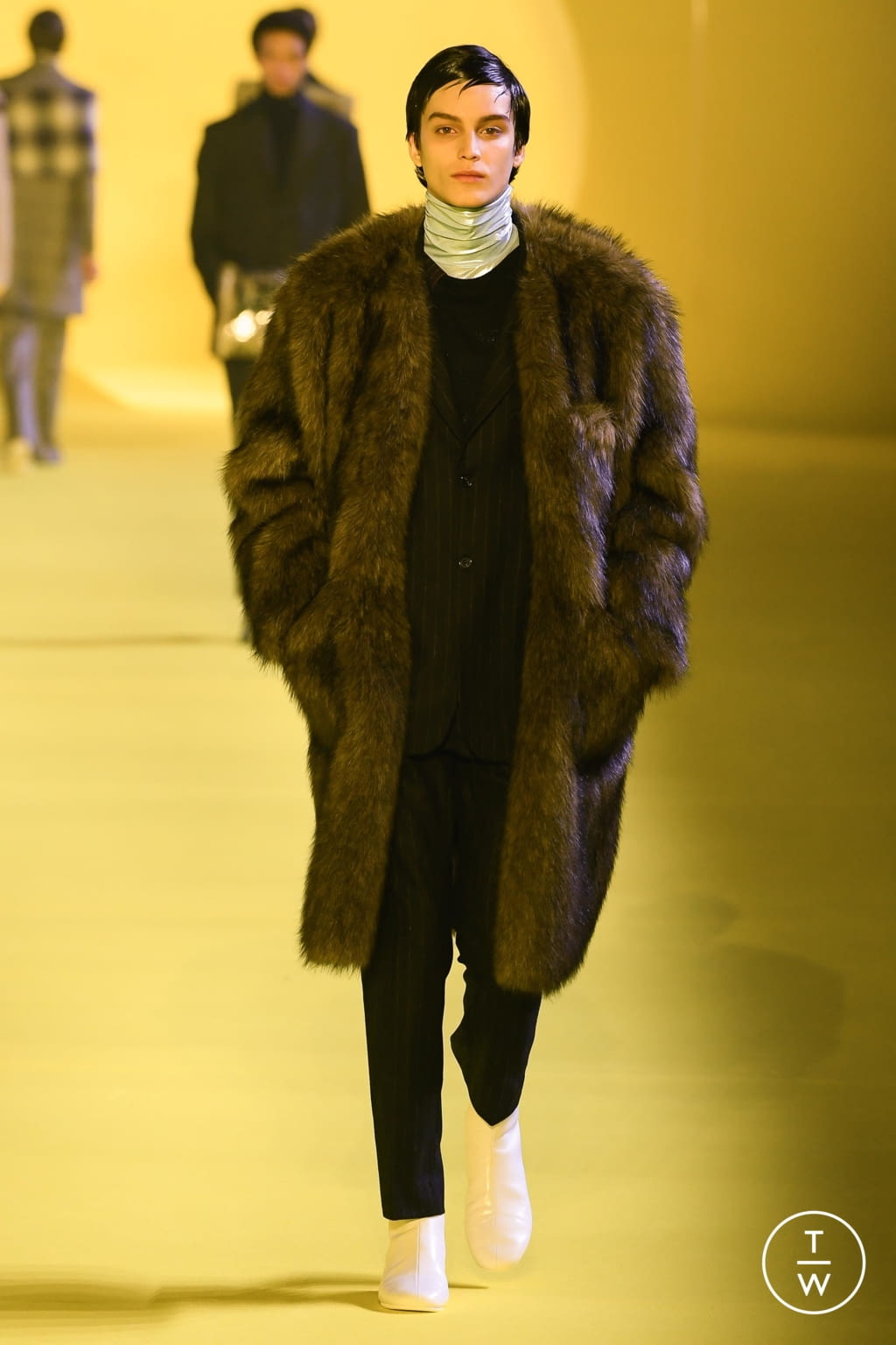 Fashion Week Paris Fall/Winter 2020 look 11 from the Raf Simons collection menswear