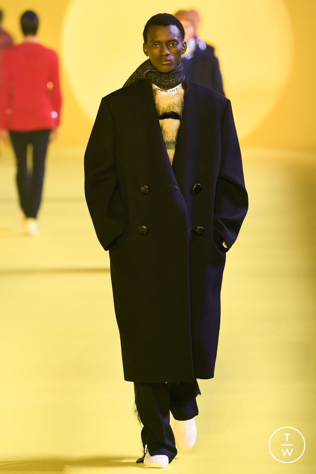 Fashion Week Paris Fall/Winter 2020 look 30 from the Raf Simons collection menswear