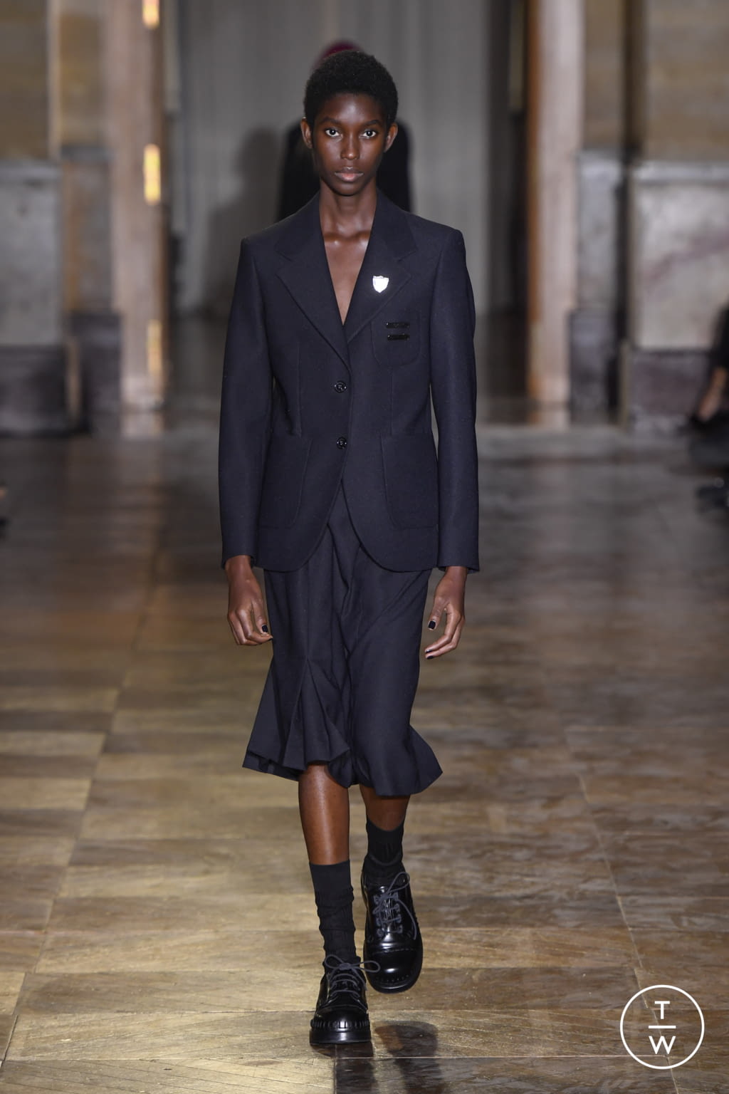 Fashion Week Paris Spring/Summer 2022 look 9 from the Raf Simons collection womenswear