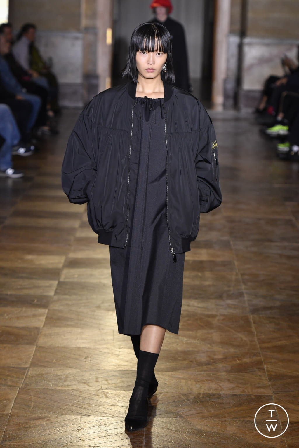 Fashion Week Paris Spring/Summer 2022 look 49 from the Raf Simons collection womenswear