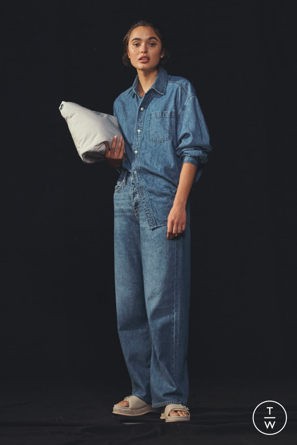 Fashion Week New York Pre-Fall 2021 look 7 from the Rag & Bone collection 女装