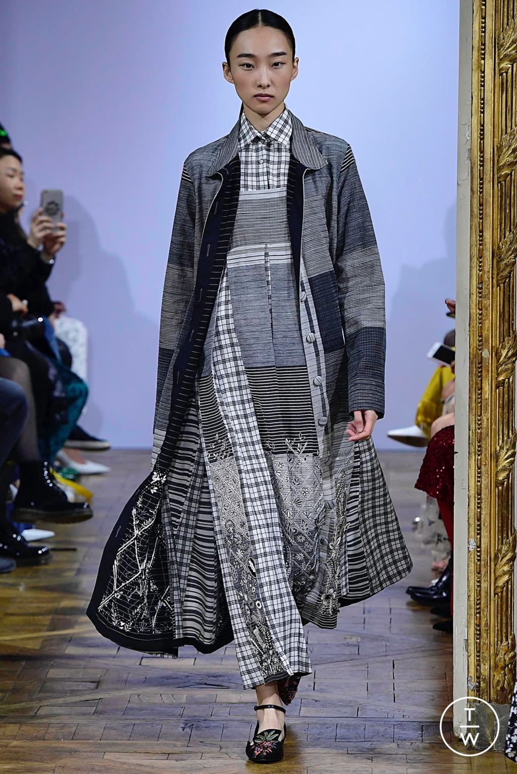 Fashion Week Paris Fall/Winter 2019 look 5 from the Rahul Mishra collection womenswear