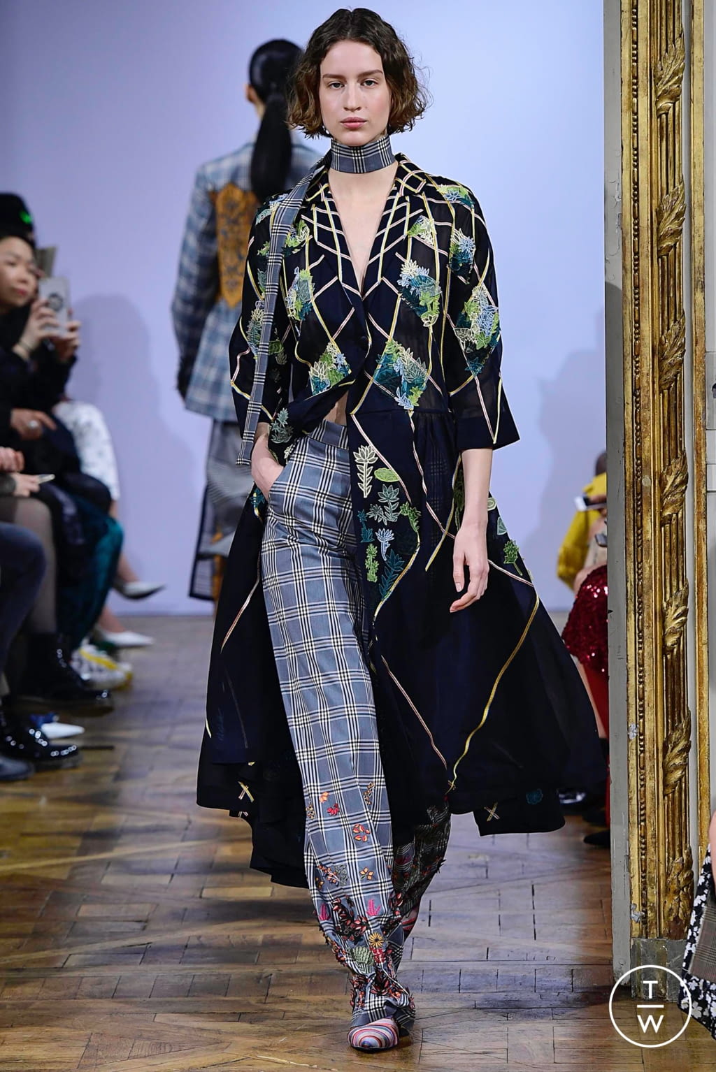 Fashion Week Paris Fall/Winter 2019 look 20 from the Rahul Mishra collection womenswear