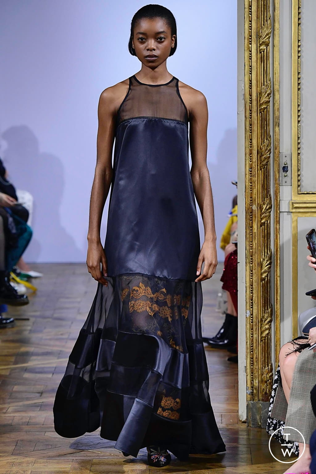 Fashion Week Paris Fall/Winter 2019 look 27 from the Rahul Mishra collection womenswear