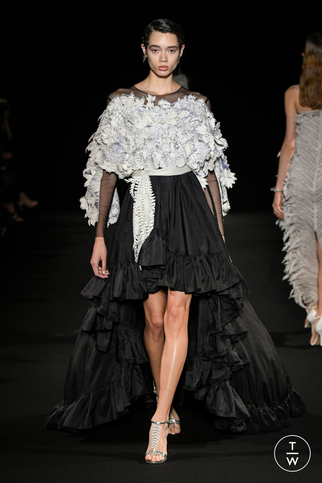 Fashion Week Paris Spring/Summer 2020 look 5 from the Rahul Mishra collection couture