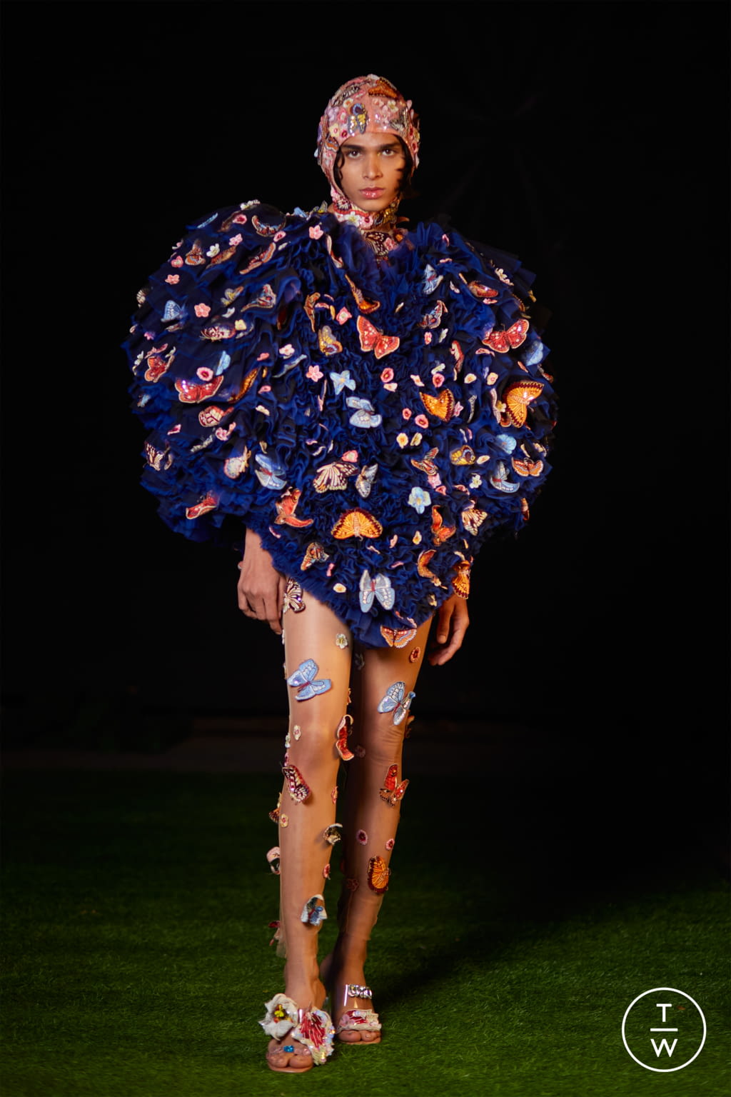 Fashion Week Paris Spring/Summer 2022 look 19 de la collection Rahul Mishra couture