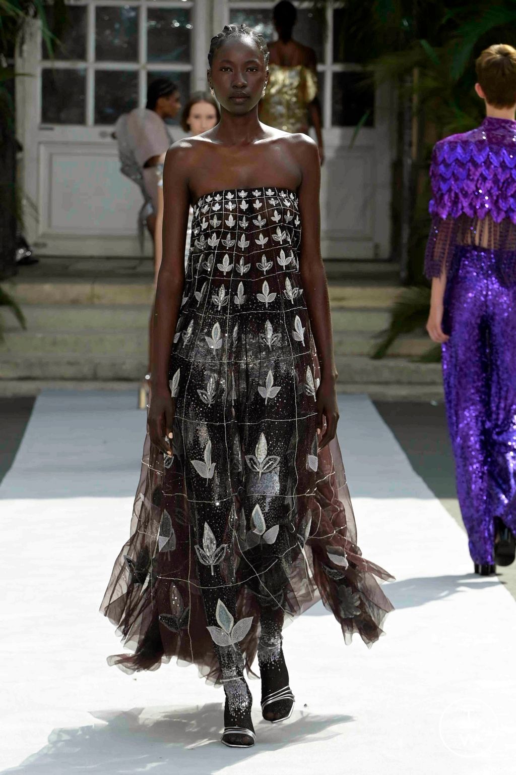 Fashion Week Paris Fall/Winter 2023 look 36 from the Rahul Mishra collection couture