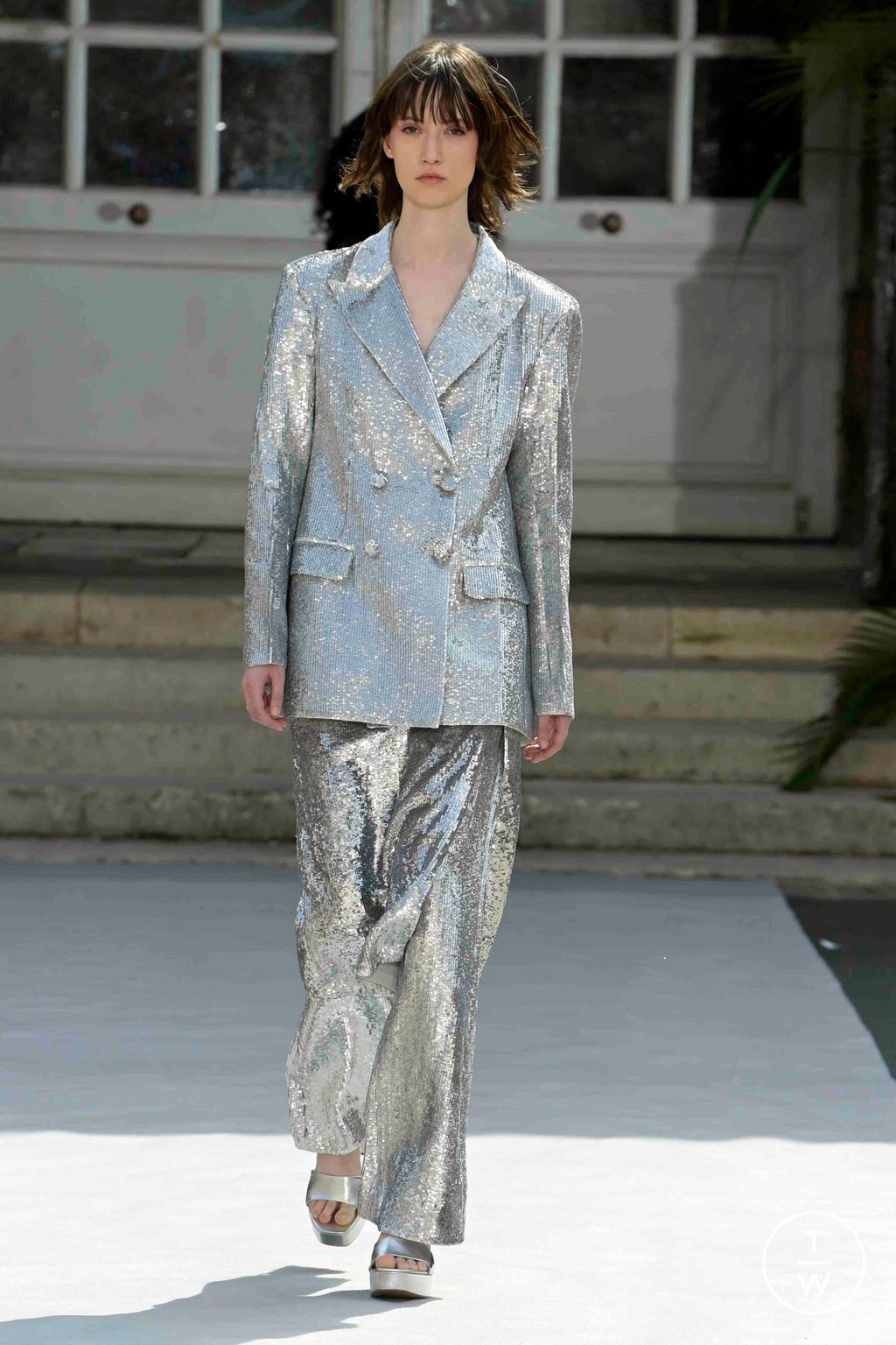 Fashion Week Paris Fall/Winter 2023 look 5 from the Rahul Mishra collection 高级定制