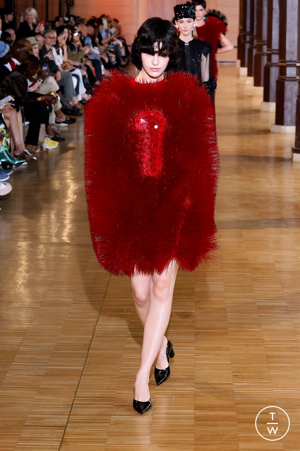 Fashion Week Paris Fall/Winter 2024 look 82 from the Rahul Mishra collection 高级定制