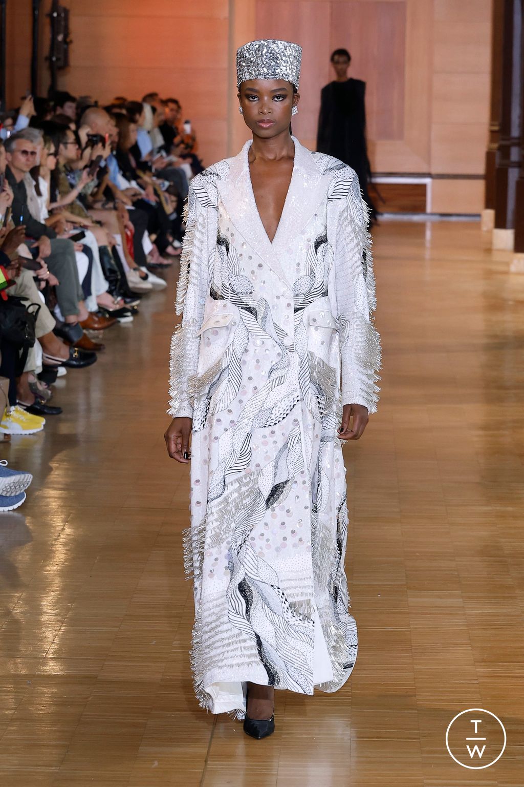 Fashion Week Paris Fall/Winter 2024 look 124 from the Rahul Mishra collection couture
