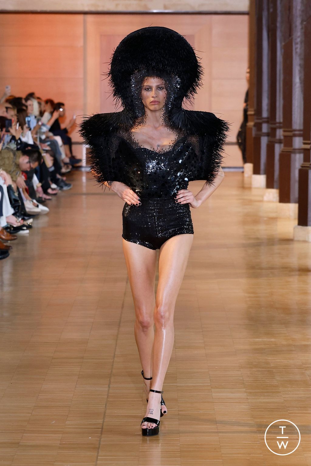 Fashion Week Paris Fall/Winter 2024 look 134 from the Rahul Mishra collection 高级定制
