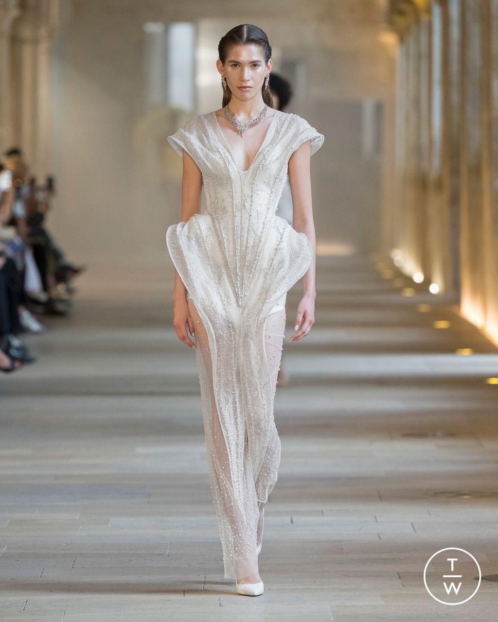 Fashion Week Paris Fall/Winter 2025 look 2 from the Rahul Mishra collection couture