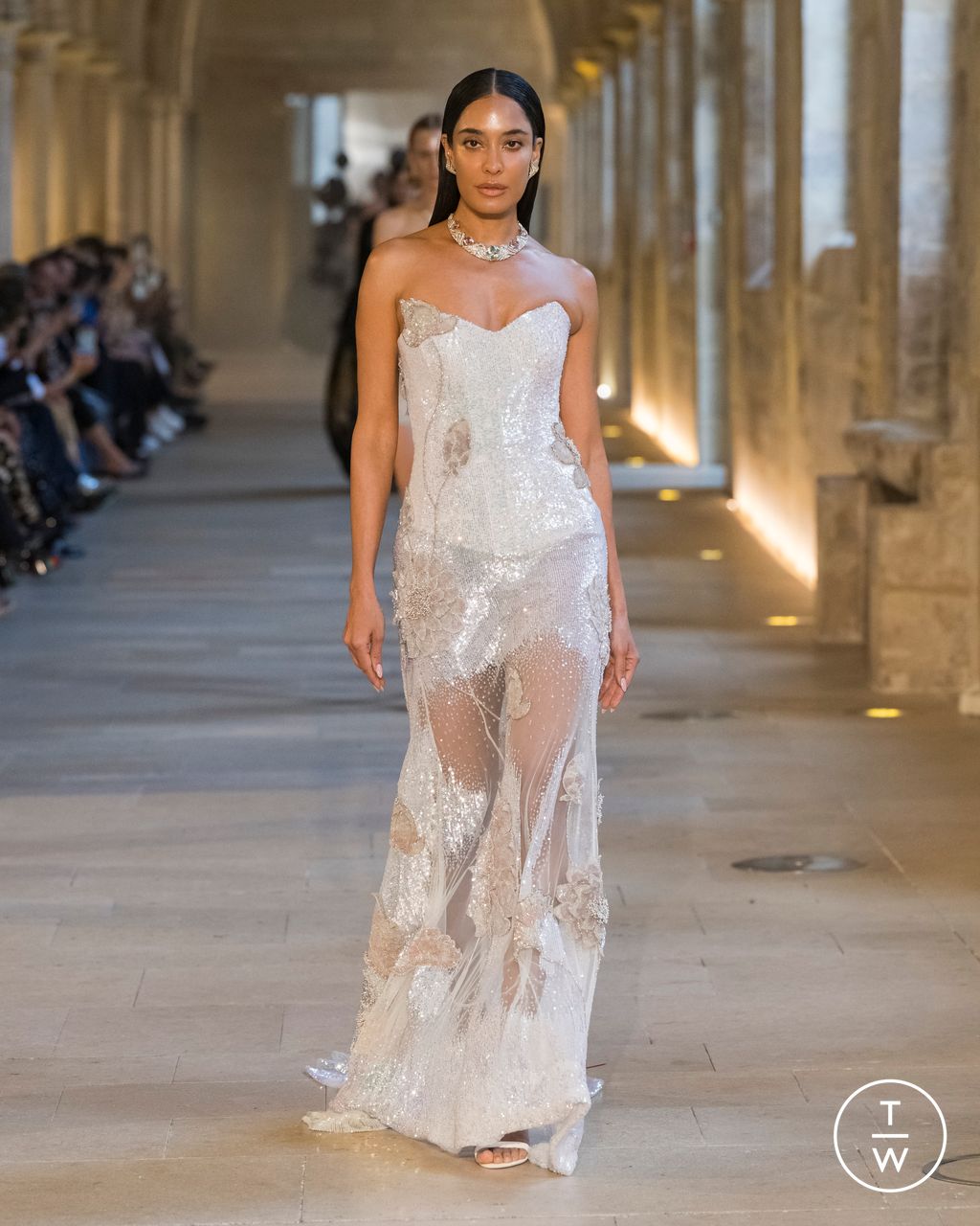 Fashion Week Paris Fall/Winter 2025 look 31 from the Rahul Mishra collection couture