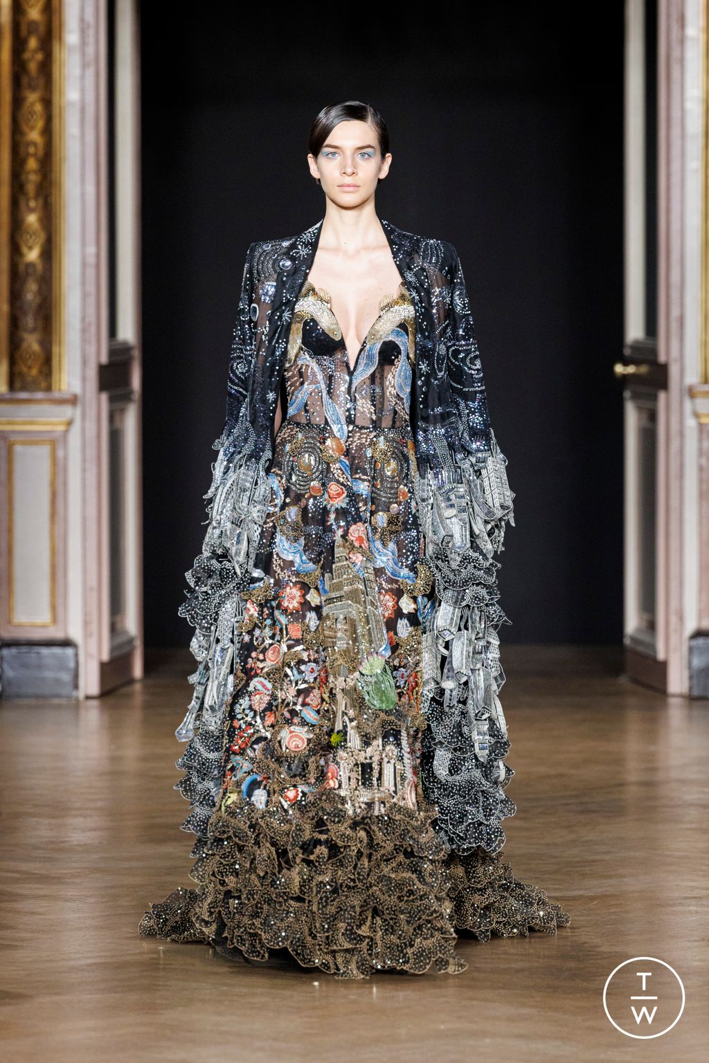 Fashion Week Paris Spring/Summer 2023 look 1 from the Rahul Mishra collection couture