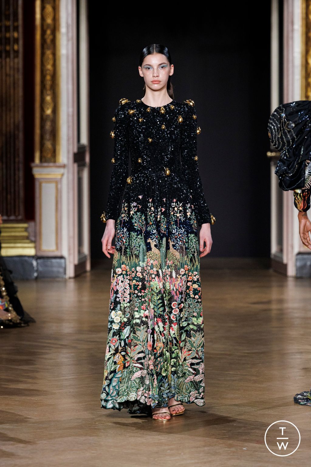 Fashion Week Paris Spring/Summer 2023 look 6 from the Rahul Mishra collection couture