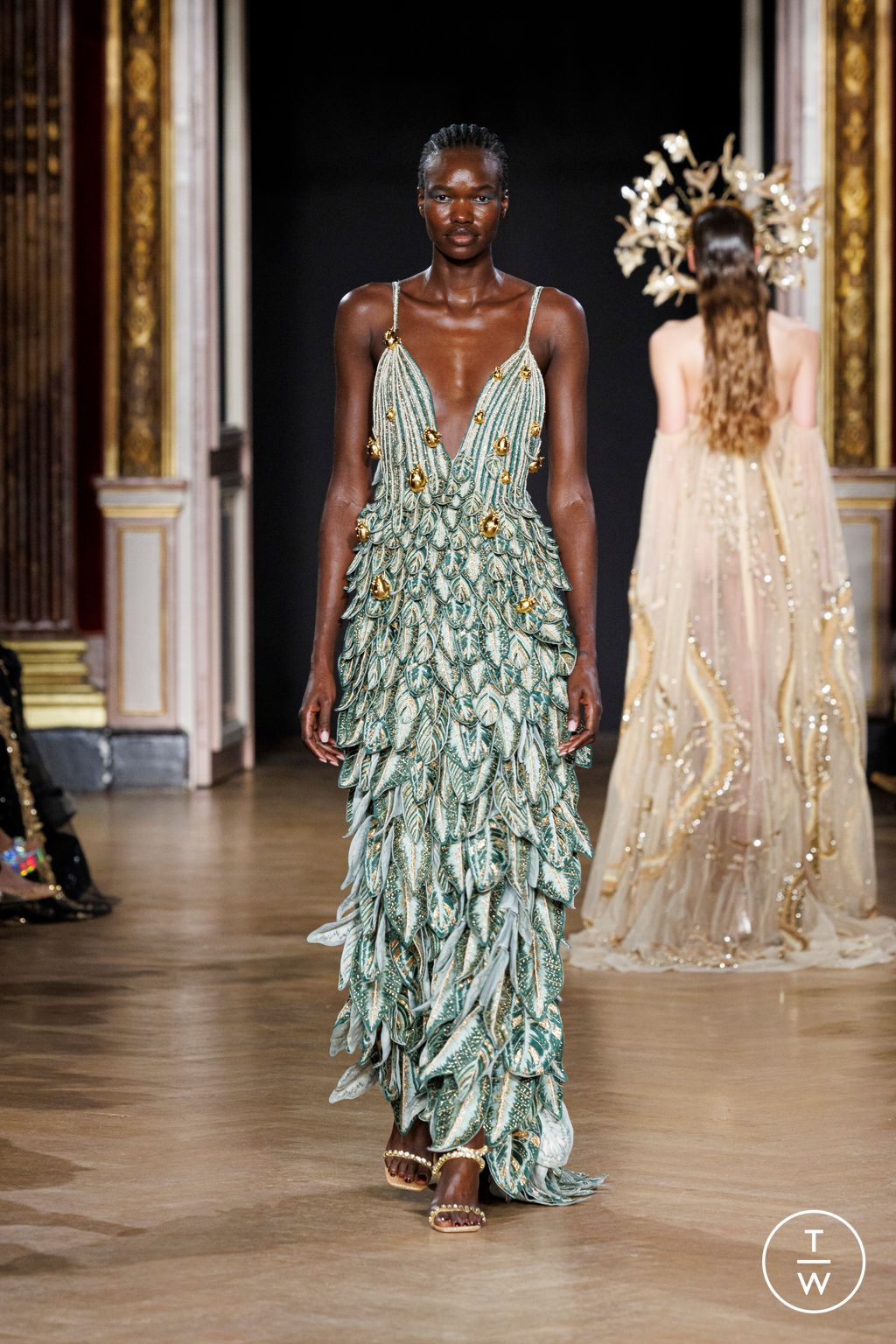 Fashion Week Paris Spring/Summer 2023 look 16 from the Rahul Mishra collection 高级定制