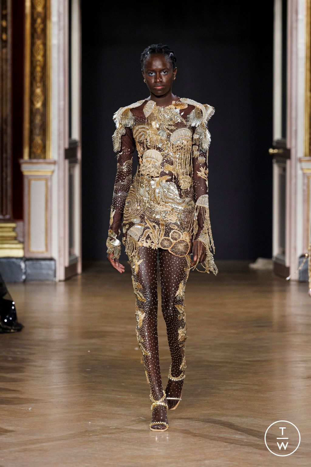 Fashion Week Paris Spring/Summer 2023 look 22 from the Rahul Mishra collection couture