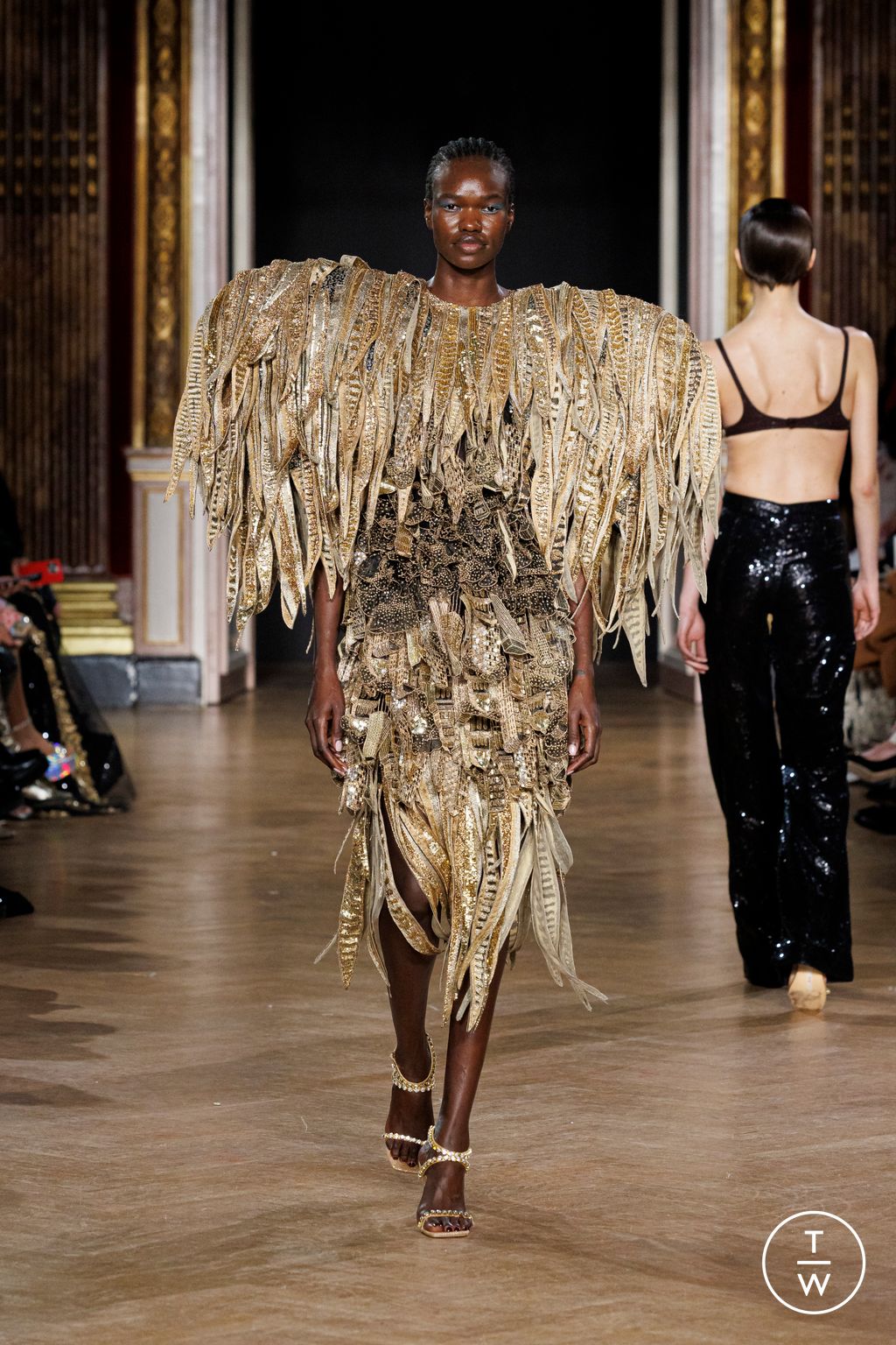 Fashion Week Paris Spring/Summer 2023 look 27 from the Rahul Mishra collection couture