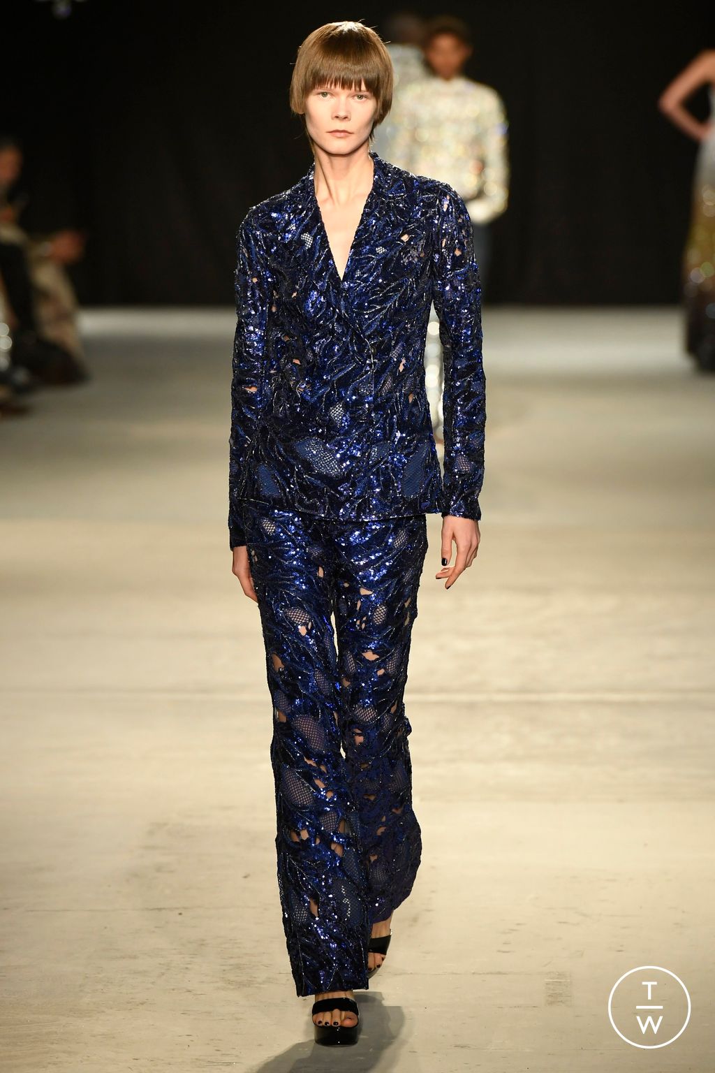 Fashion Week Paris Spring/Summer 2024 look 32 from the Rahul Mishra collection 高级定制