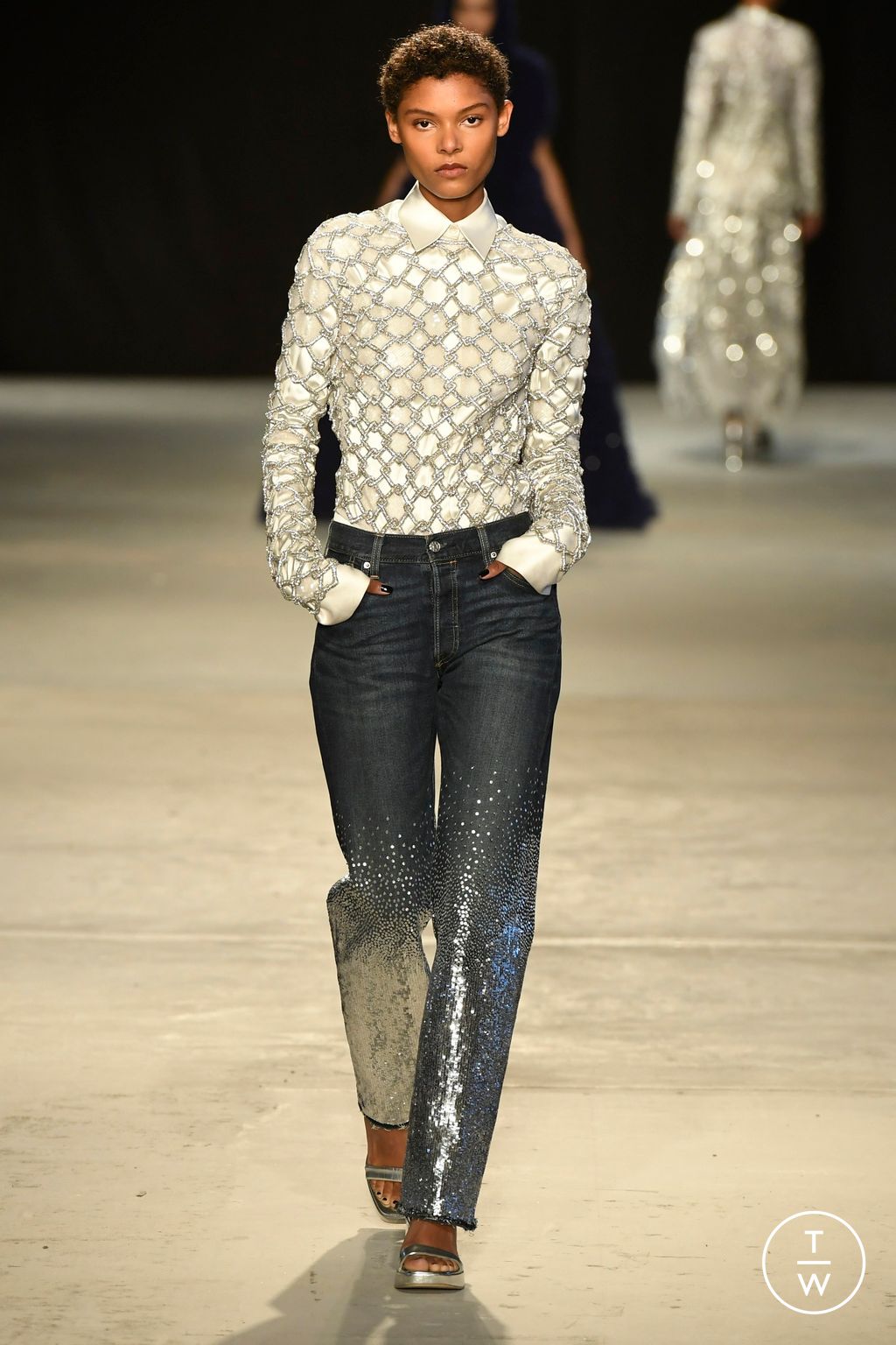 Fashion Week Paris Spring/Summer 2024 look 33 from the Rahul Mishra collection couture