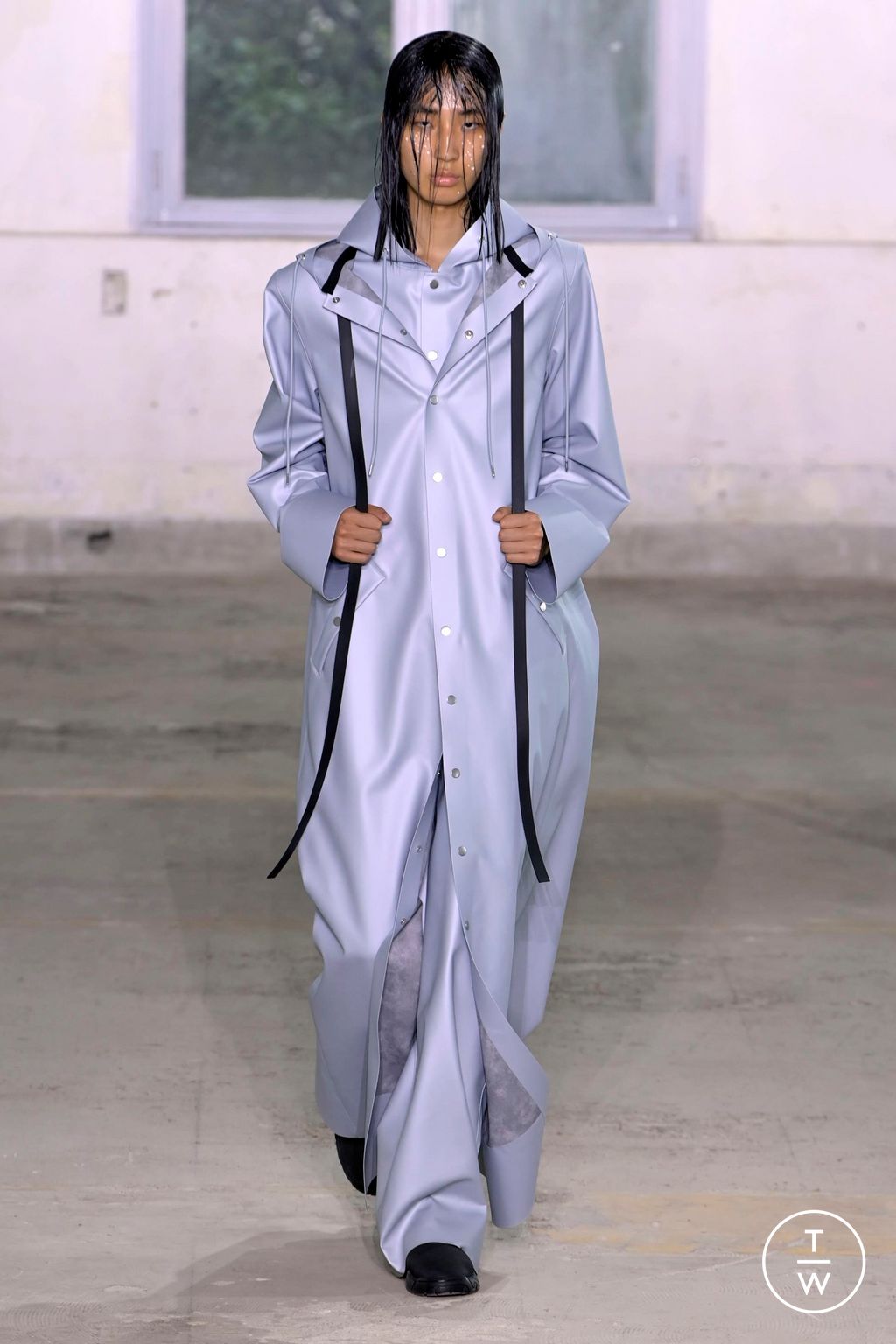 Fashion Week Paris Spring/Summer 2024 look 3 from the Rains collection menswear