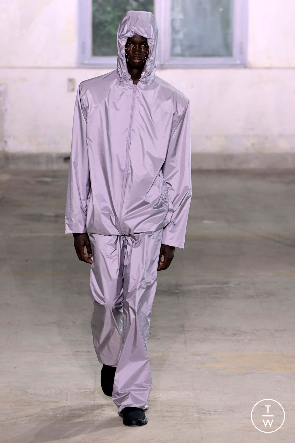 Fashion Week Paris Spring/Summer 2024 look 20 from the Rains collection menswear