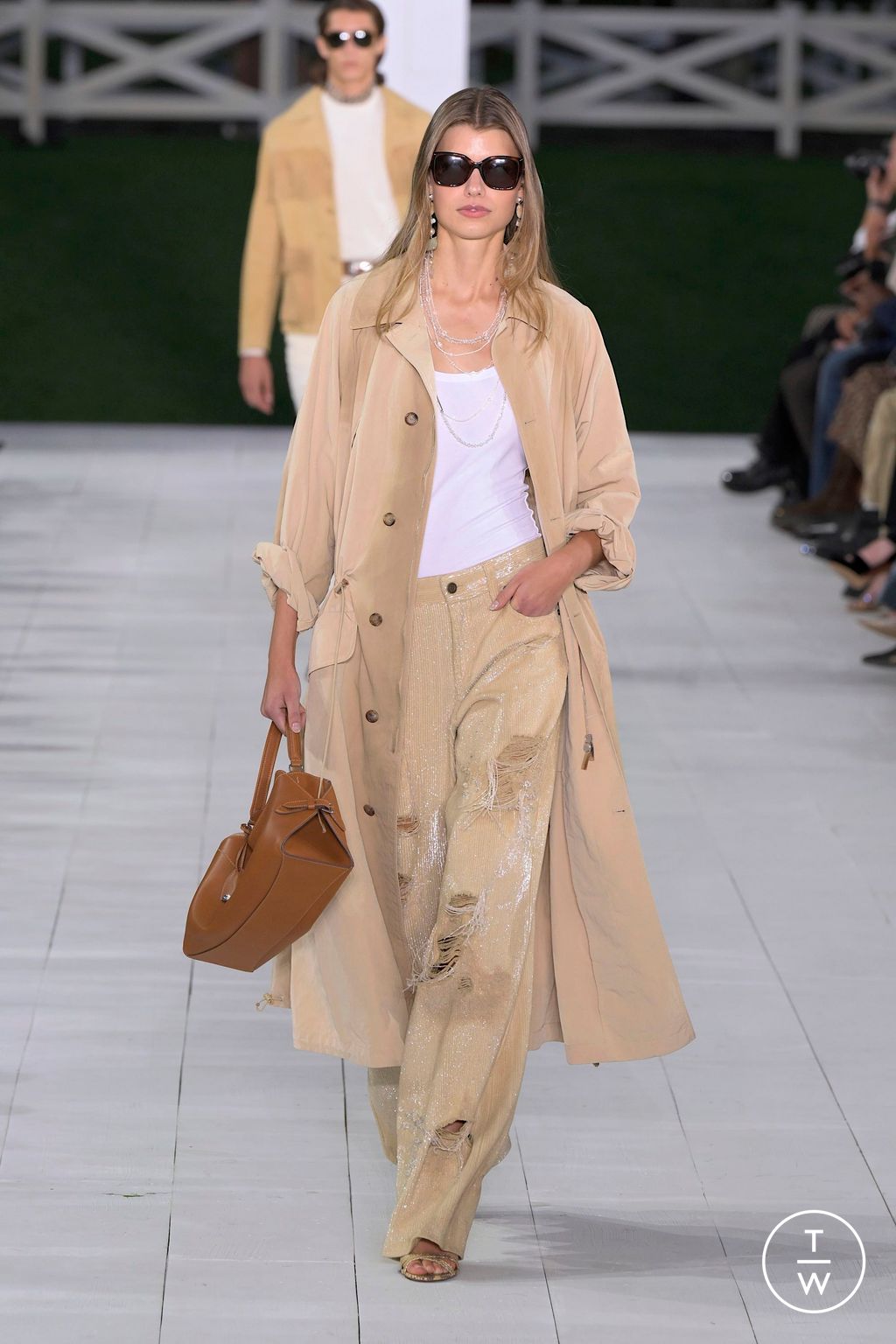 Fashion Week New York Spring/Summer 2025 look 13 de la collection Ralph Lauren womenswear