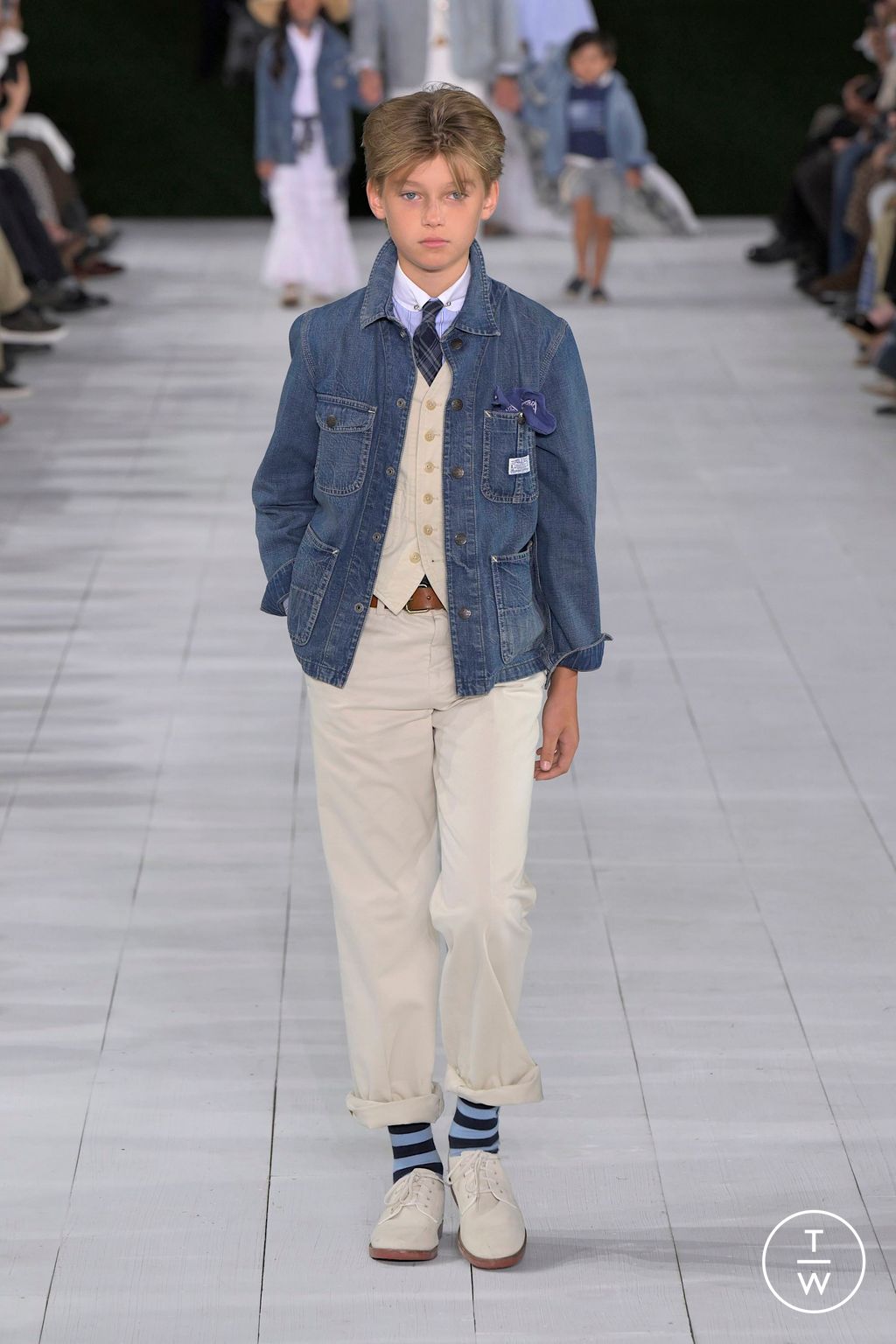 Fashion Week New York Spring/Summer 2025 look 76 from the Ralph Lauren collection womenswear