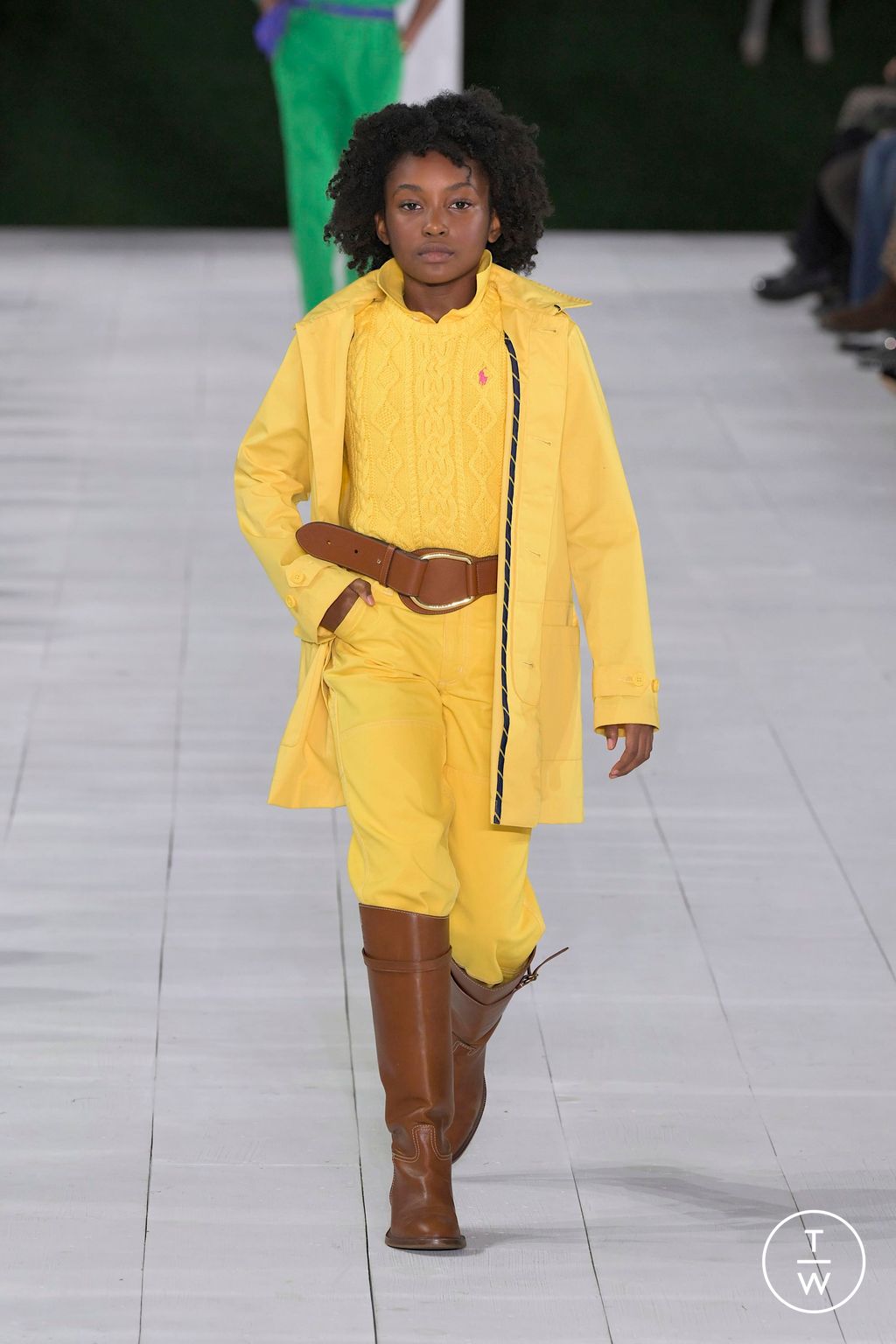 Fashion Week New York Spring/Summer 2025 look 100 de la collection Ralph Lauren womenswear