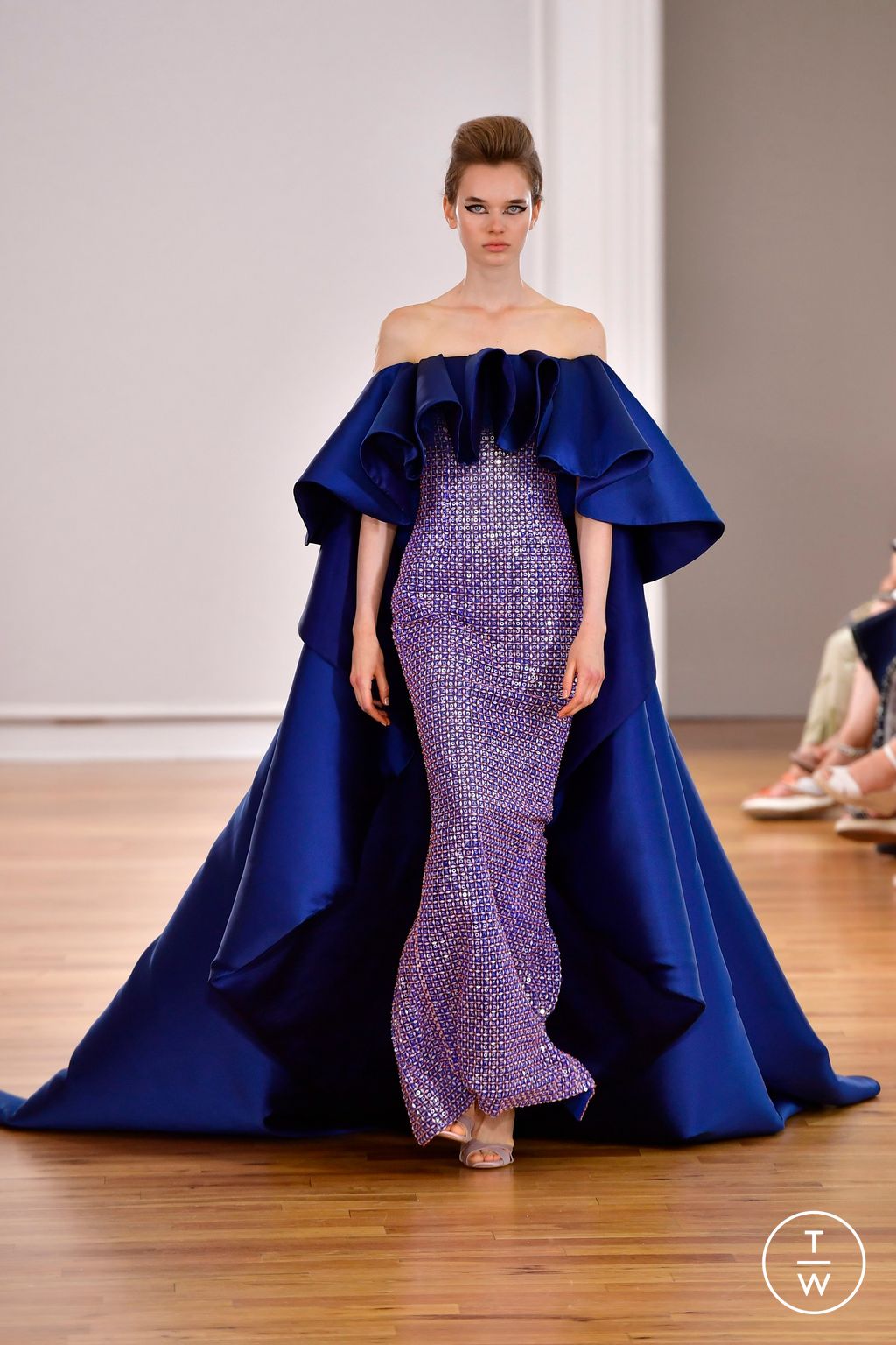 Fashion Week Paris Fall/Winter 2022 look 23 de la collection Rami Al Ali couture
