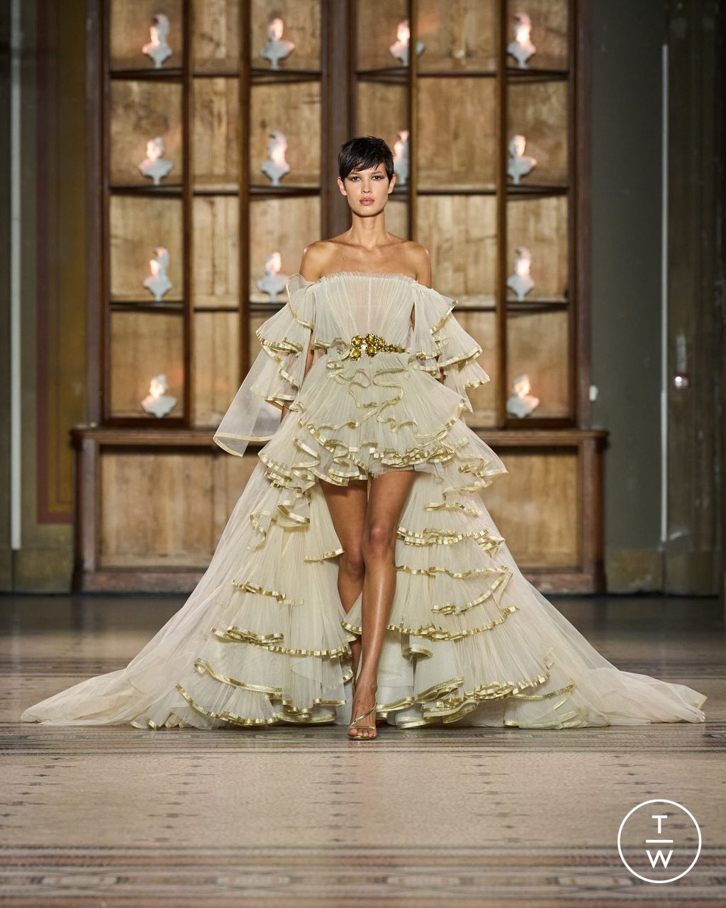 Fashion Week Paris Spring/Summer 2023 look 1 from the Rami Al Ali collection couture