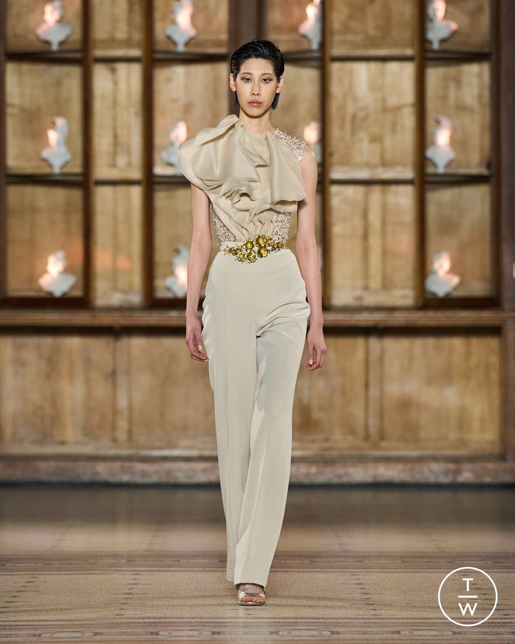 Fashion Week Paris Spring/Summer 2023 look 2 from the Rami Al Ali collection couture