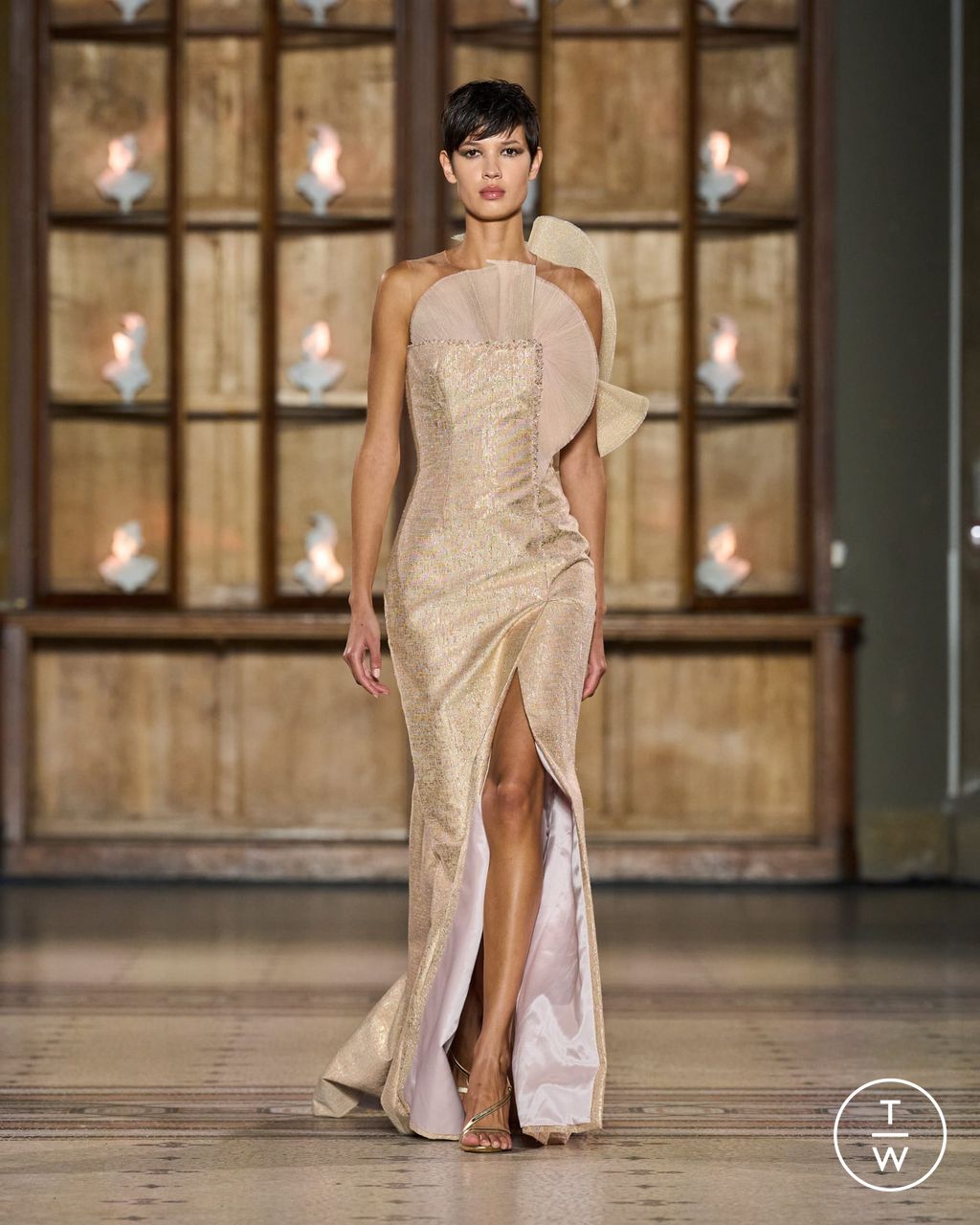 Fashion Week Paris Spring/Summer 2023 look 16 from the Rami Al Ali collection couture