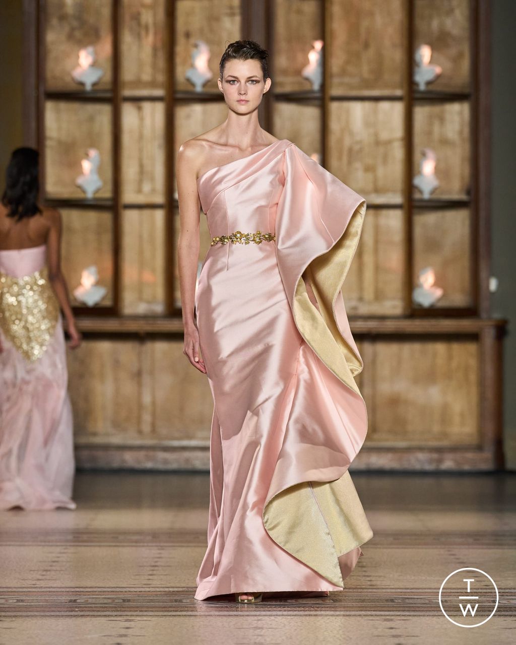 Fashion Week Paris Spring/Summer 2023 look 20 from the Rami Al Ali collection couture