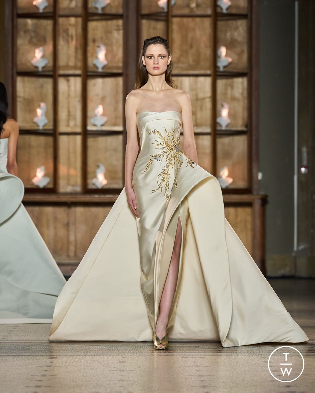 Fashion Week Paris Spring/Summer 2023 look 27 from the Rami Al Ali collection couture