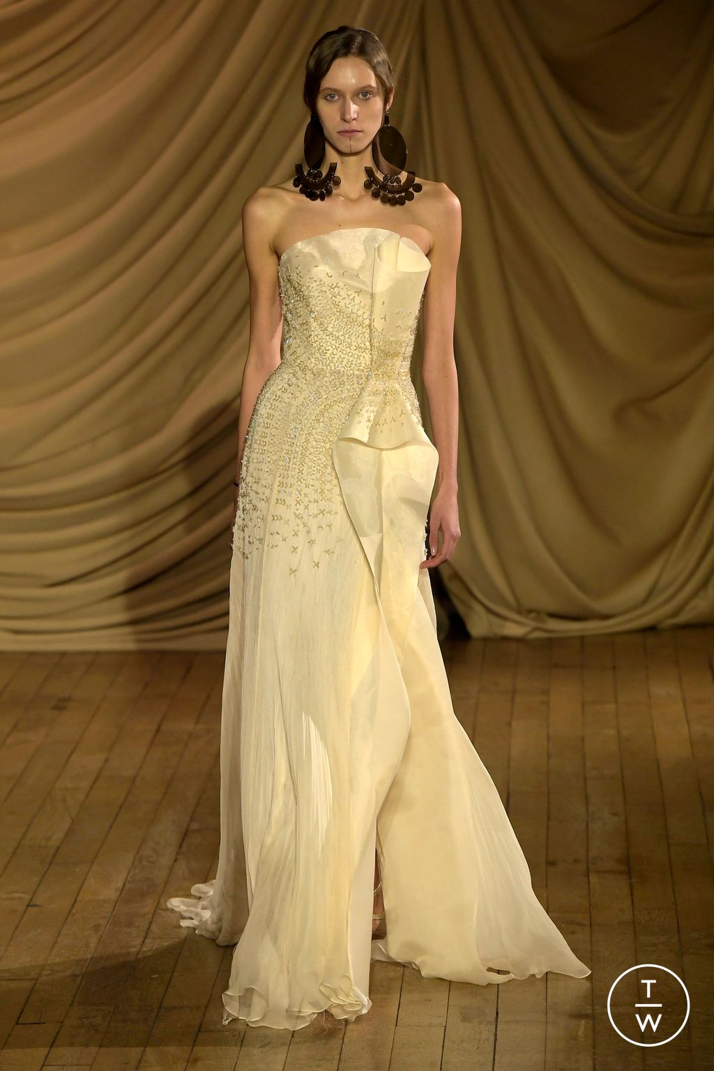 Fashion Week Paris Spring/Summer 2024 look 5 from the Rami Al Ali collection couture