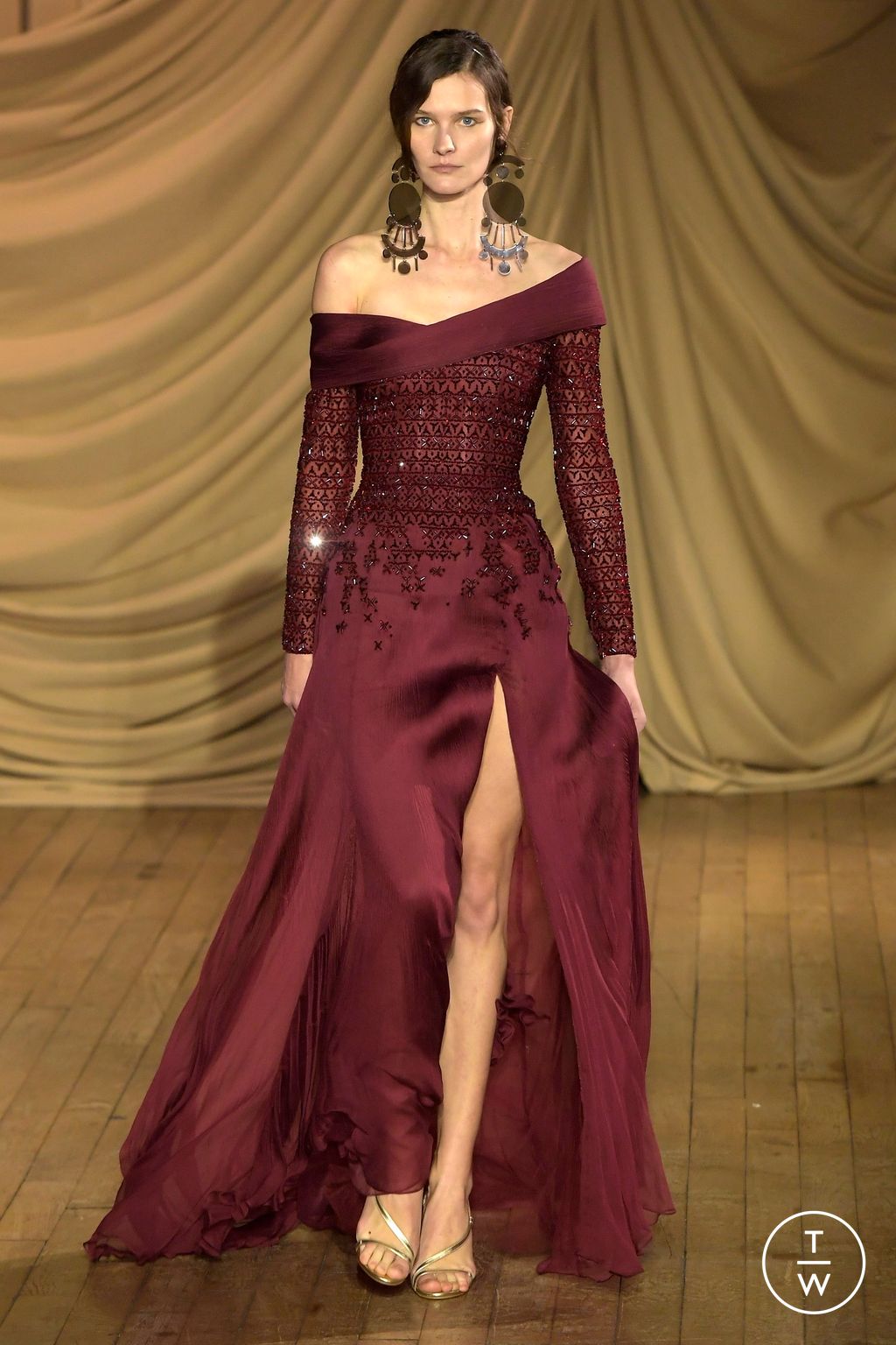 Fashion Week Paris Spring/Summer 2024 look 20 de la collection Rami Al Ali couture