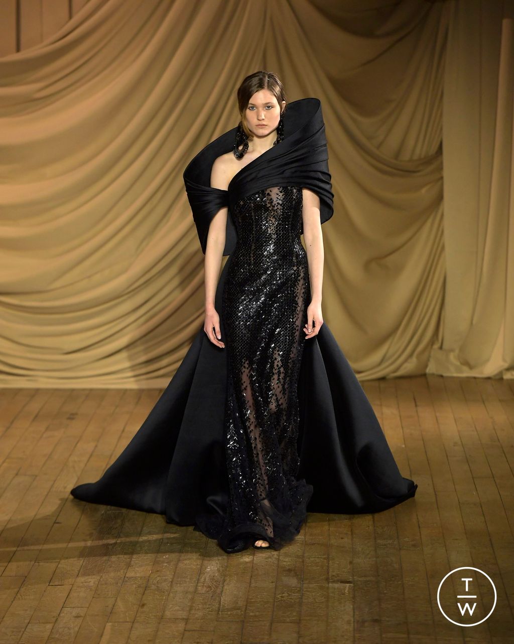 Fashion Week Paris Spring/Summer 2024 look 30 from the Rami Al Ali collection couture