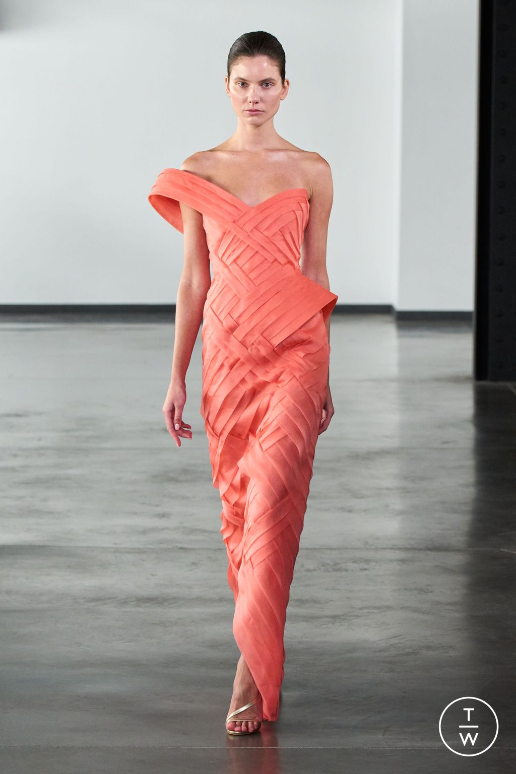 Fashion Week Paris Spring/Summer 2026 look 24 from the Rami Al Ali collection couture