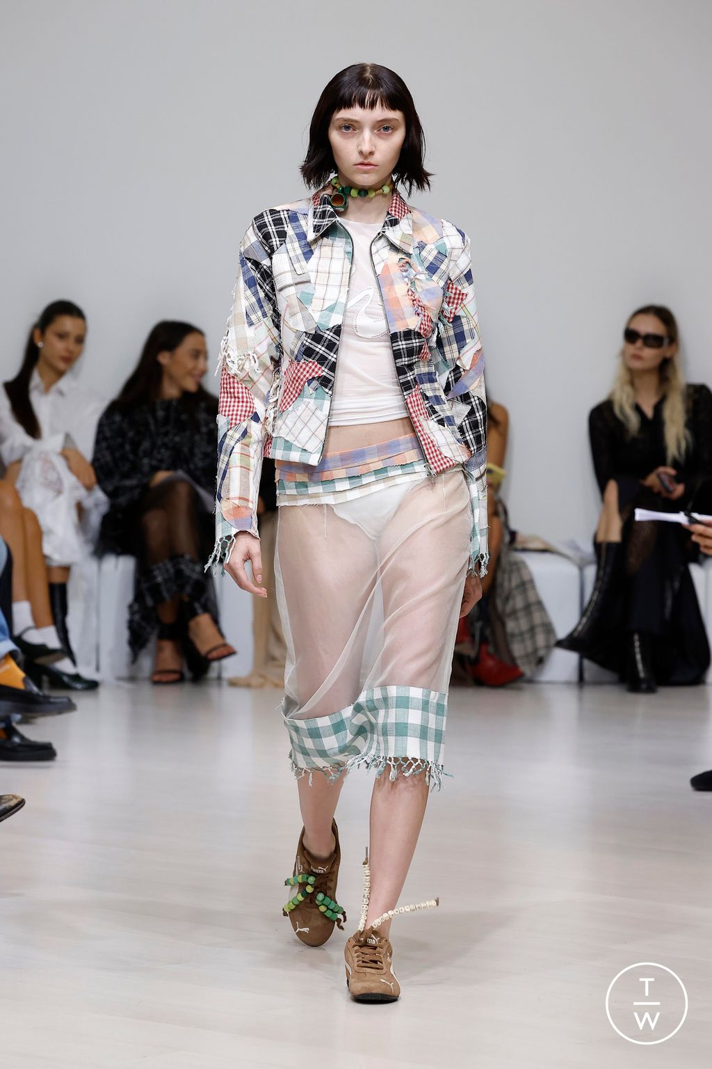 Fashion Week Milan Spring/Summer 2025 look 9 from the RAVE REVIEW collection womenswear